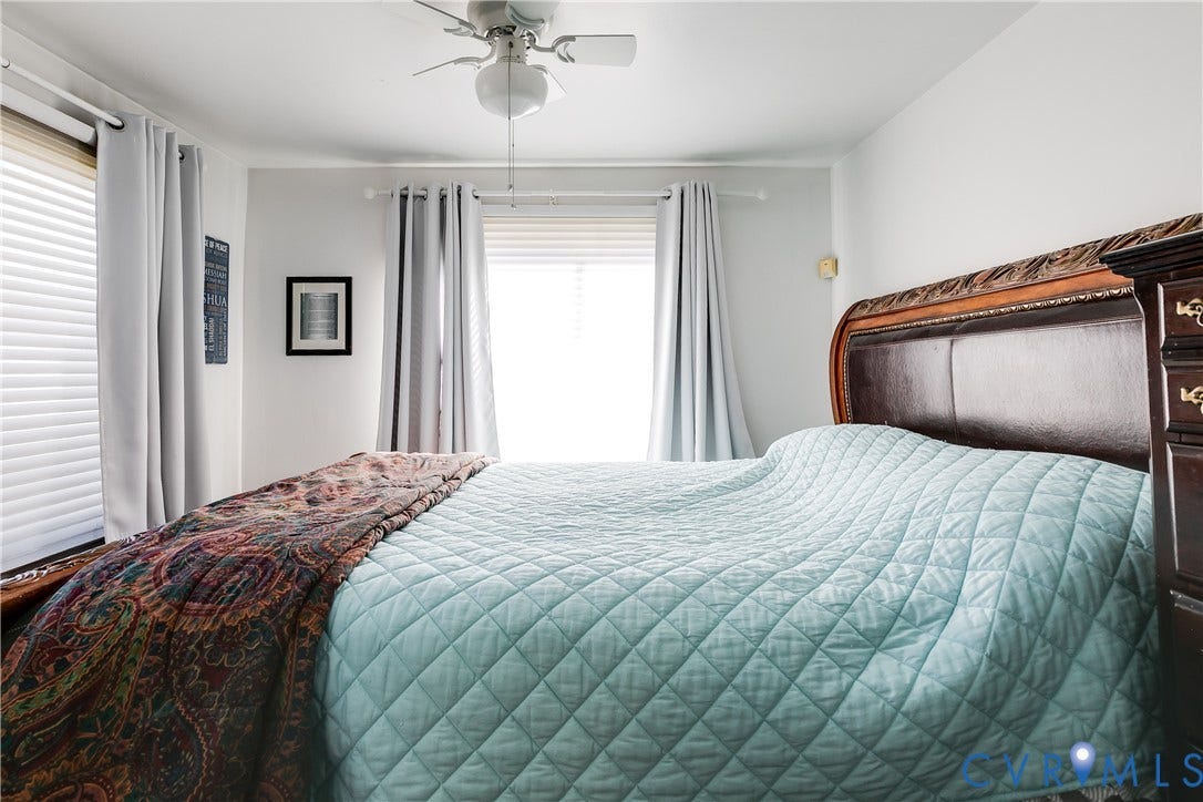 1406 Wentbridge Road, Richmond, VA 23227 Ceiling fan with integrated light fixture and neutral-toned wall finish