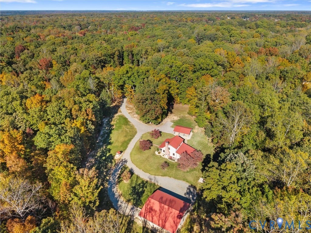 2060 Fairlane Drive, Fairlane, Powhatan, VA 23139 5.09 private acres