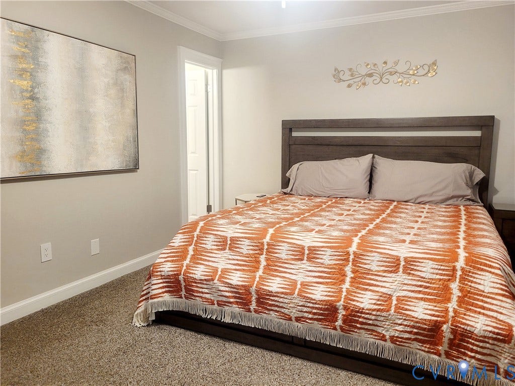 320 Middle Oaks Drive, Middle Oaks, Chesapeake, VA 23322
