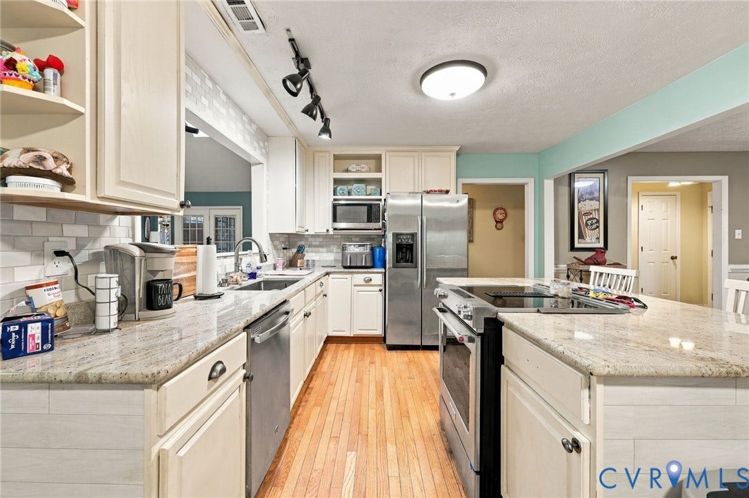 10304 Foyle Drive, Donegal Glen, Chesterfield, VA 23832 10304 Foyle Drive, Donegal Glen, Chesterfield, VA 23832
