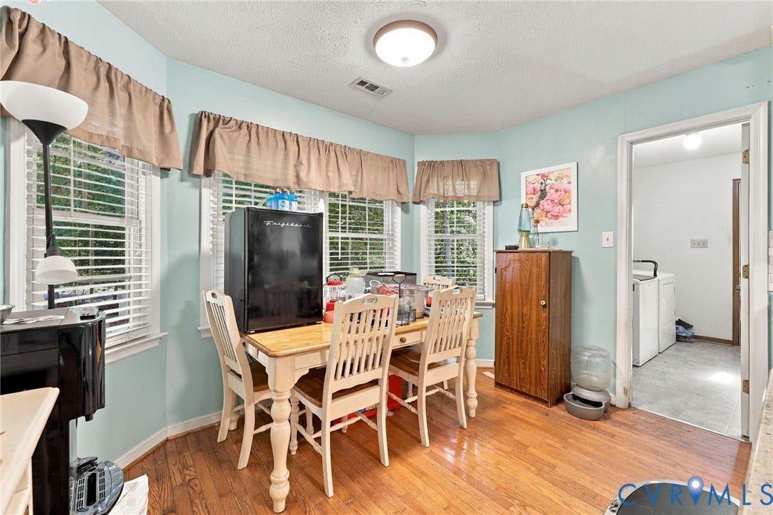 10304 Foyle Drive, Donegal Glen, Chesterfield, VA 23832 10304 Foyle Drive, Donegal Glen, Chesterfield, VA 23832