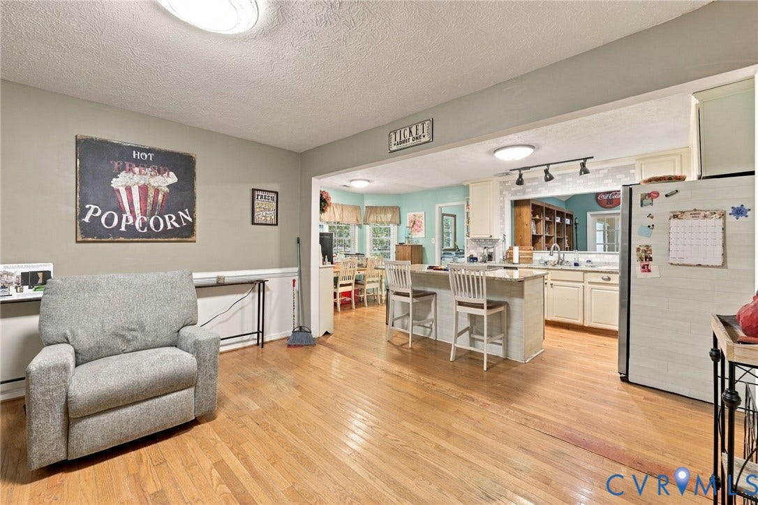 10304 Foyle Drive, Donegal Glen, Chesterfield, VA 23832 10304 Foyle Drive, Donegal Glen, Chesterfield, VA 23832