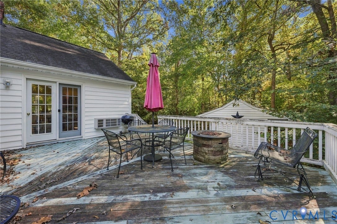 10304 Foyle Drive, Donegal Glen, Chesterfield, VA 23832 10304 Foyle Drive, Donegal Glen, Chesterfield, VA 23832