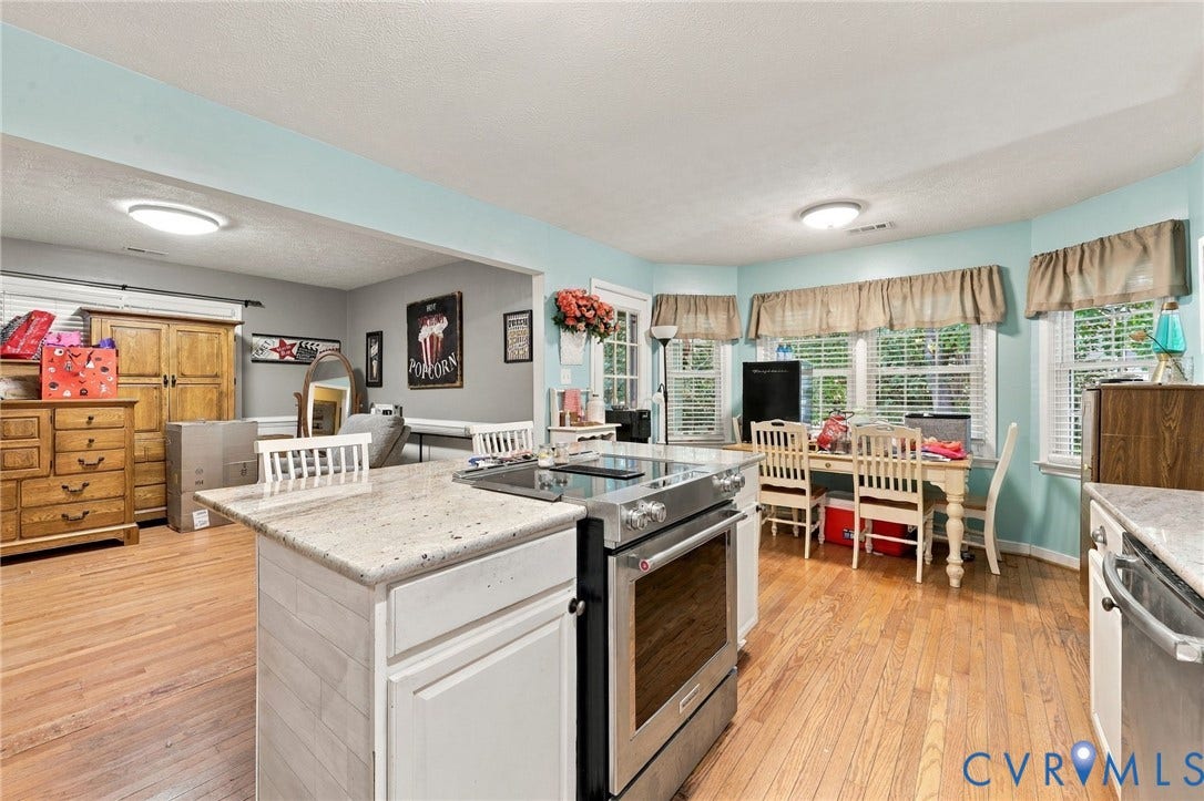 10304 Foyle Drive, Donegal Glen, Chesterfield, VA 23832 10304 Foyle Drive, Donegal Glen, Chesterfield, VA 23832