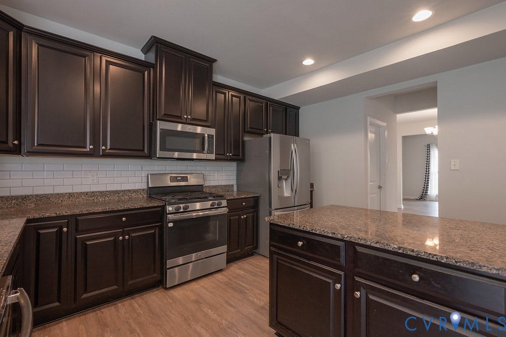 7820 Sedge Drive, New Kent, VA 23124 7820 Sedge Drive, New Kent, VA 23124