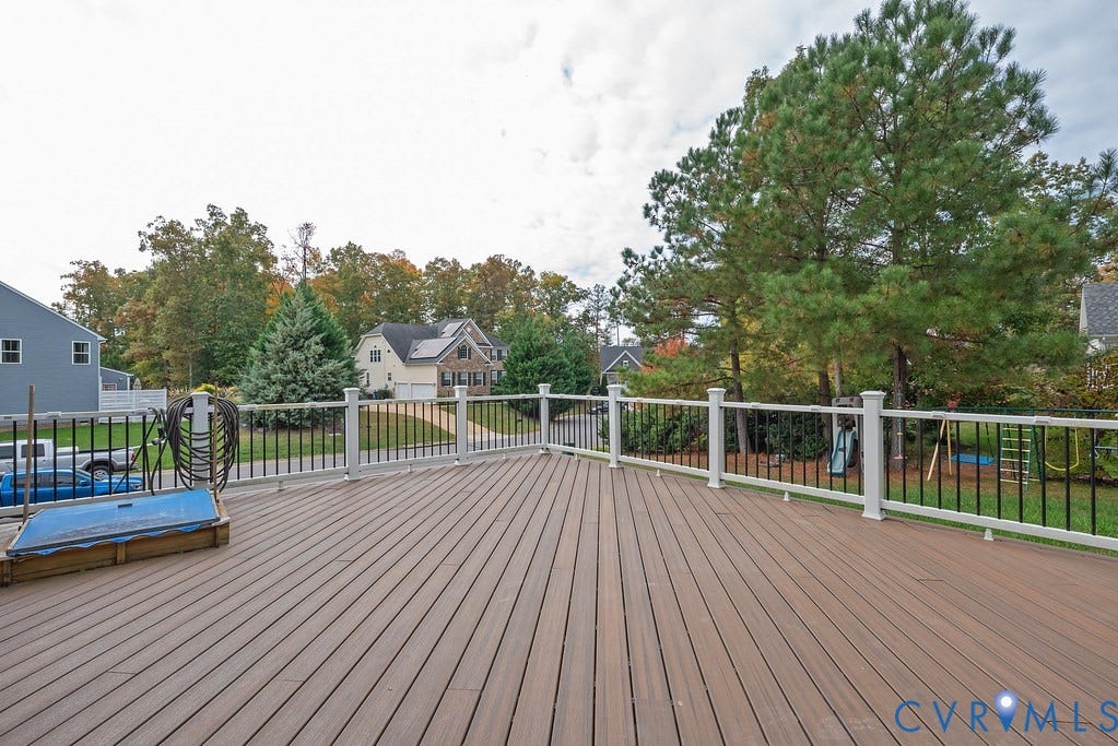 7820 Sedge Drive, New Kent, VA 23124 Trex deck