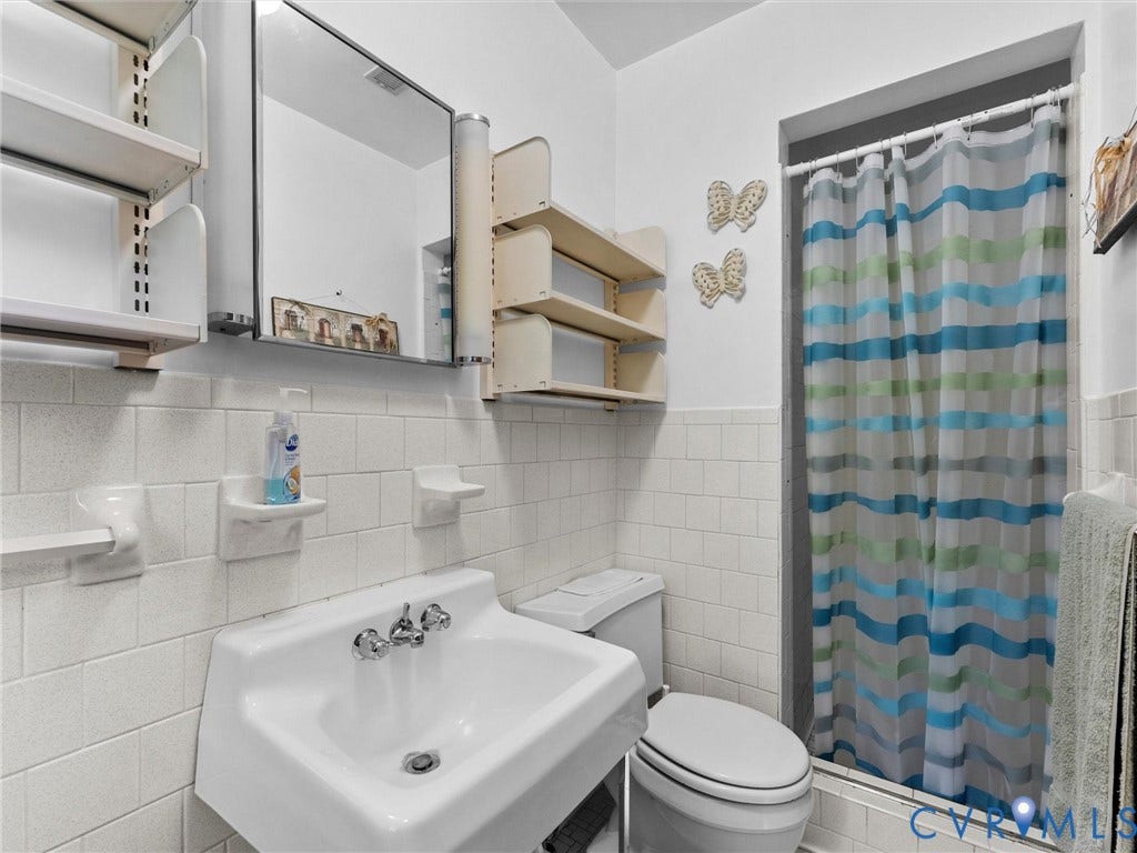 1312 Walnut Shade Road, Louisa, VA 23093