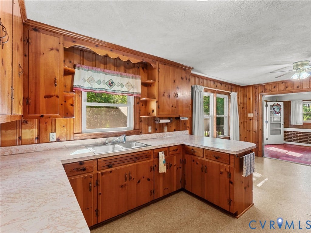 1312 Walnut Shade Road, Louisa, VA 23093