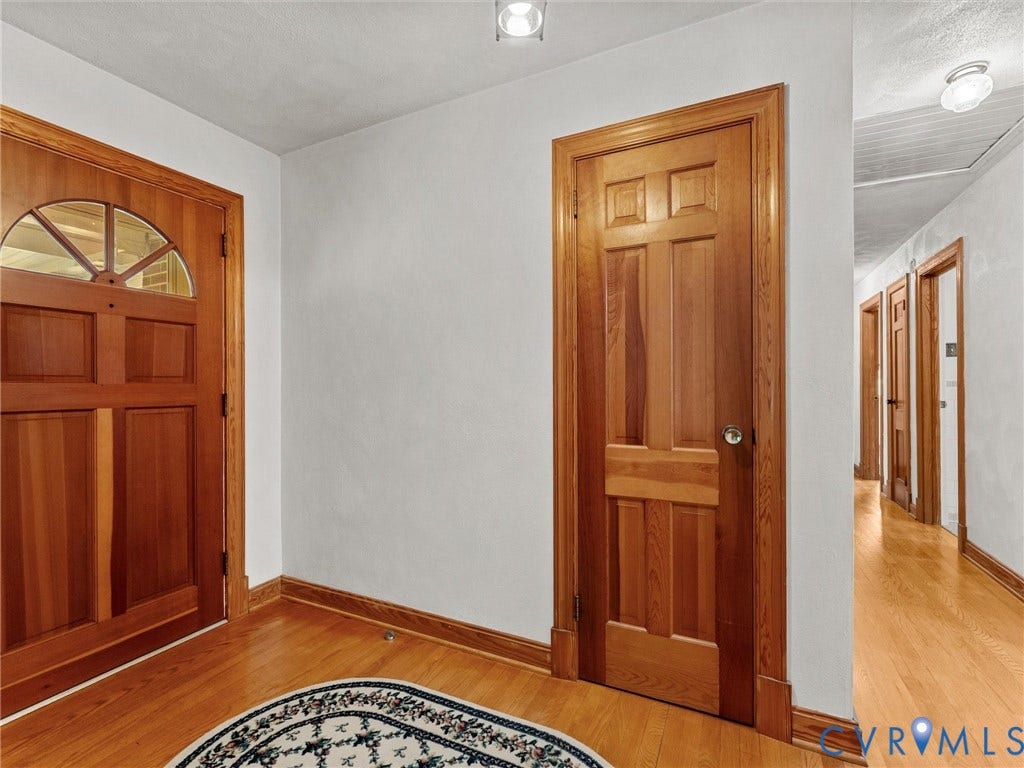 1312 Walnut Shade Road, Louisa, VA 23093