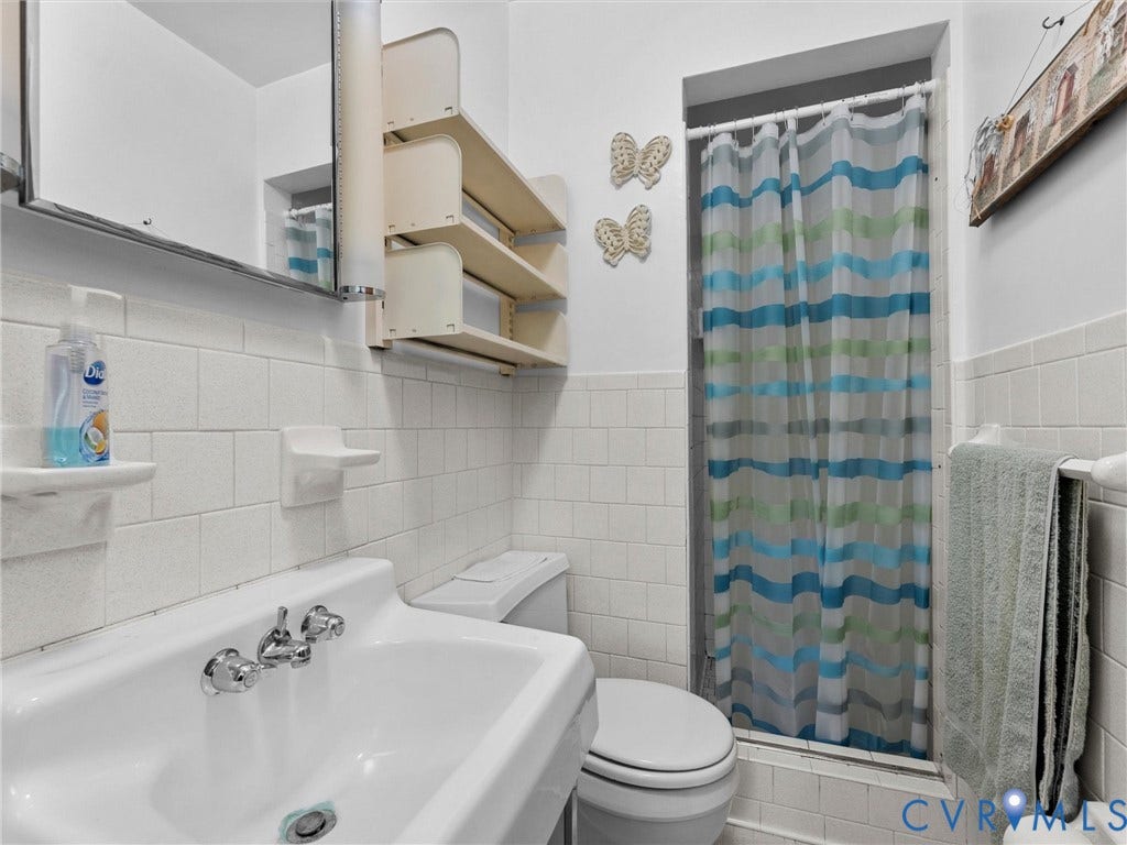 1312 Walnut Shade Road, Louisa, VA 23093