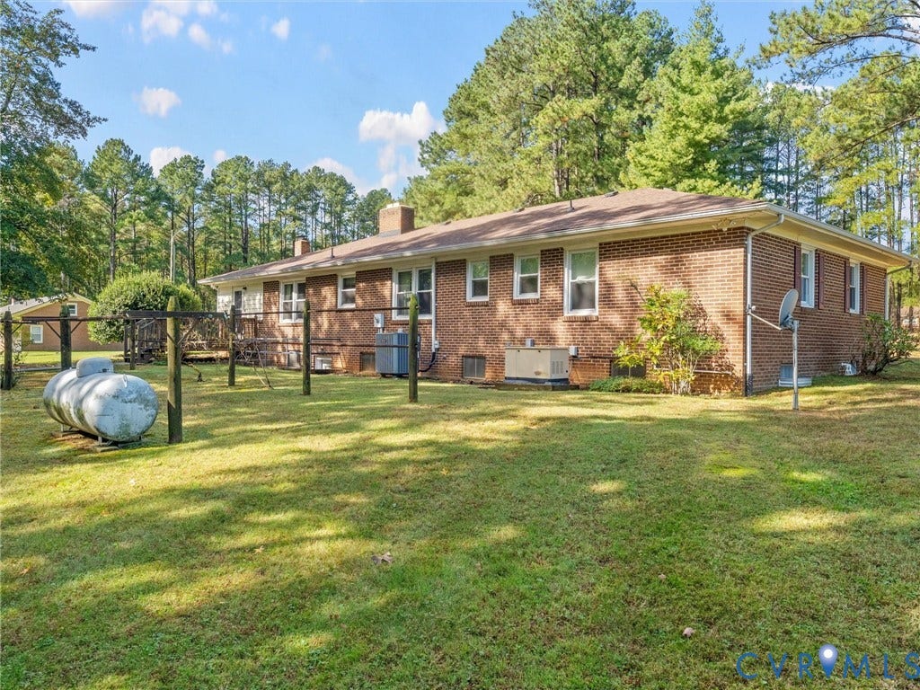 1312 Walnut Shade Road, Louisa, VA 23093