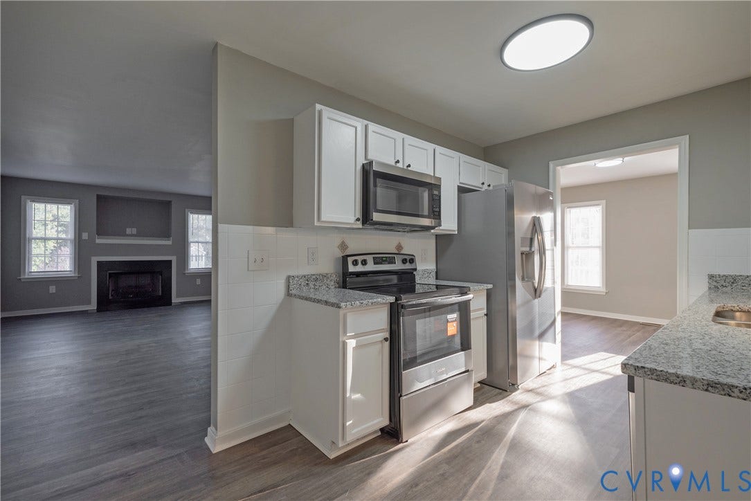7009 Summers Trace Court, Chesterfield, VA 23832 Kitchen featuring easy access to the Family Room for entertaining and ease.