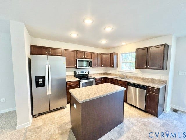 25 Hatchechubee Road, Palmyra, VA 22963 25 Hatchechubee Road, Palmyra, VA 22963
