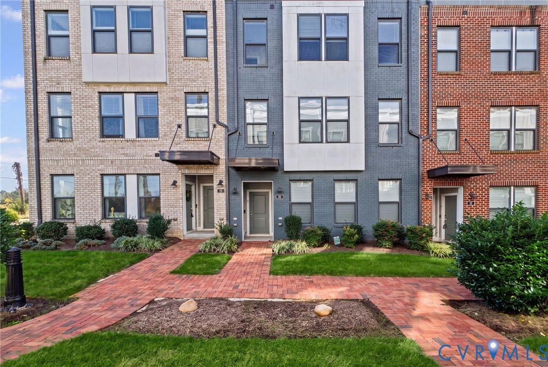15 Flatwater Row, #B, Henrico, VA 23231 Welcome Home!