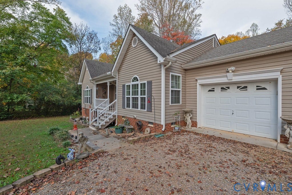 2498 Davis Mill Road, Goochland, VA 23063 2498 Davis Mill Road, Goochland, VA 23063