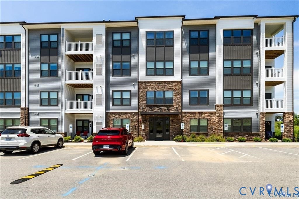 3700 Maze Runner Drive, #204, Chesterfield, VA 23112 3700 Maze Runner Drive, #204, Chesterfield, VA 23112