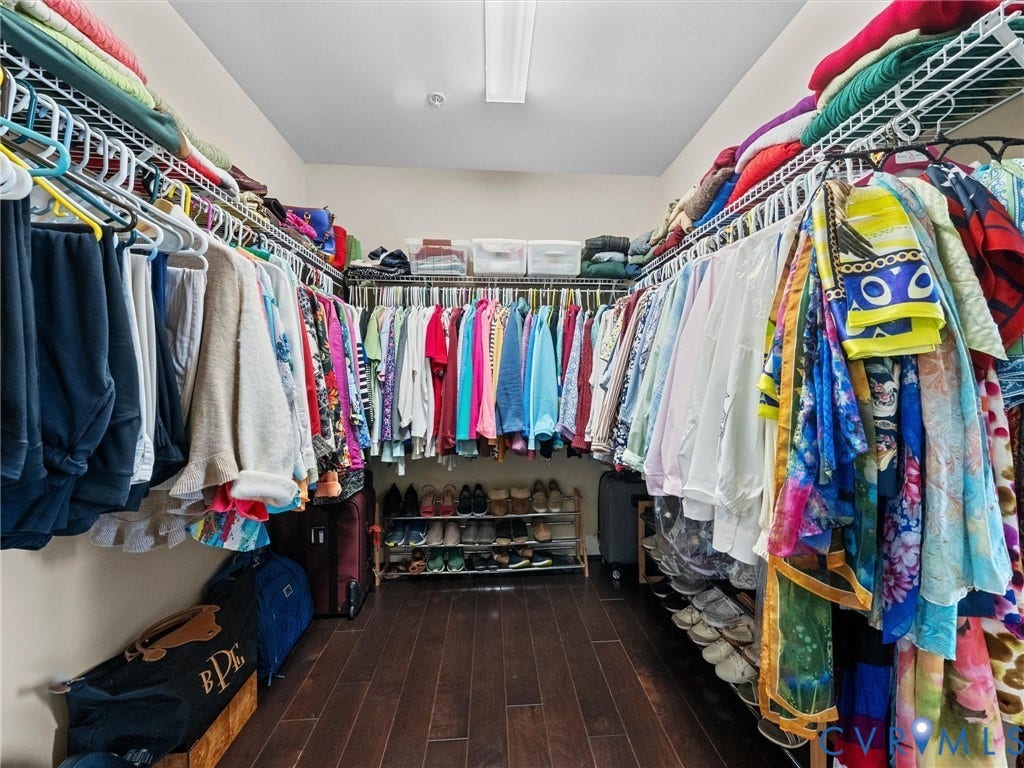 413 Stuart Circle, #3B, Historic Fan District, Richmond, VA 23220 Huge walk-in closet in primary bedroom!