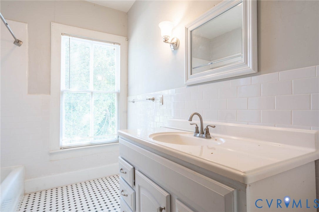 135 Mancha Avenue, Claremont, VA 23899 135 Mancha Avenue, Claremont, VA 23899