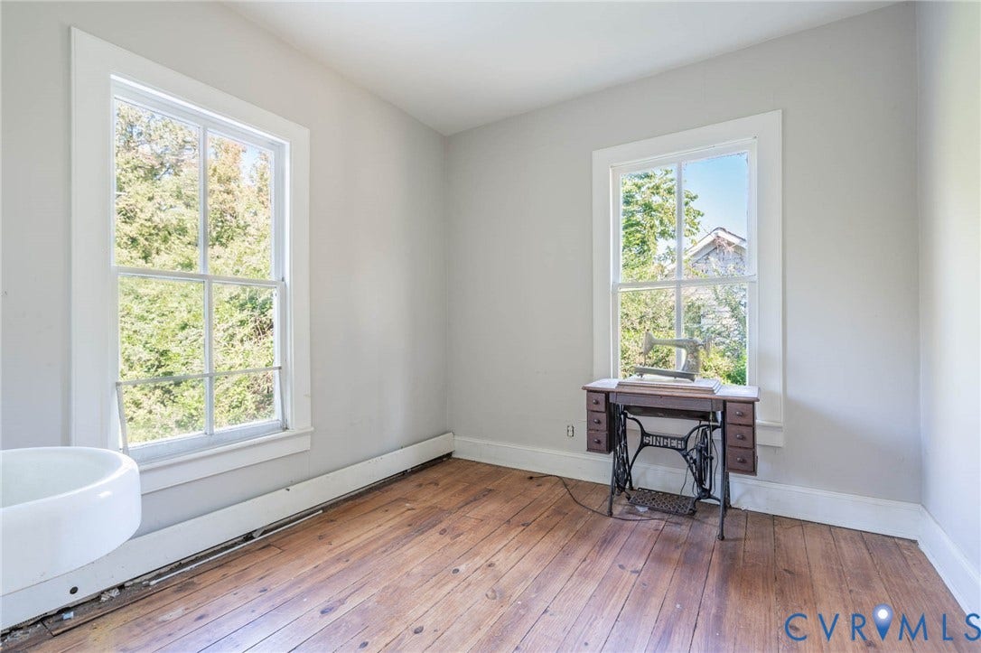 135 Mancha Avenue, Claremont, VA 23899 135 Mancha Avenue, Claremont, VA 23899