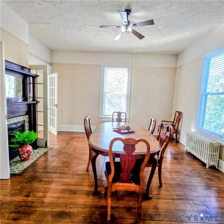 400 W Carolina Avenue, Crewe, VA 23930 400 W Carolina Avenue, Crewe, VA 23930