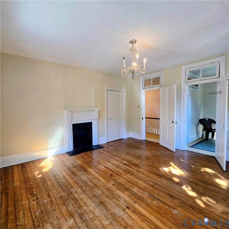 400 W Carolina Avenue, Crewe, VA 23930 400 W Carolina Avenue, Crewe, VA 23930