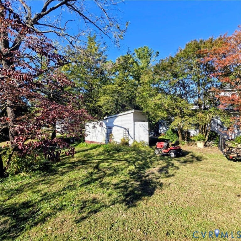 400 W Carolina Avenue, Crewe, VA 23930 400 W Carolina Avenue, Crewe, VA 23930