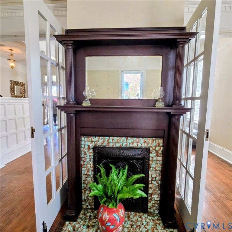 400 W Carolina Avenue, Crewe, VA 23930 400 W Carolina Avenue, Crewe, VA 23930