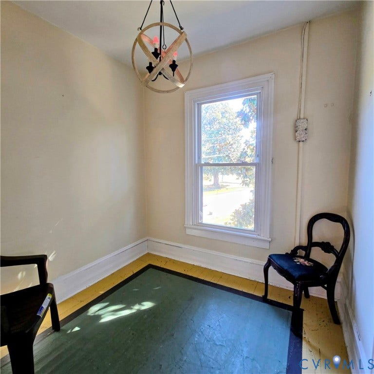 400 W Carolina Avenue, Crewe, VA 23930 400 W Carolina Avenue, Crewe, VA 23930