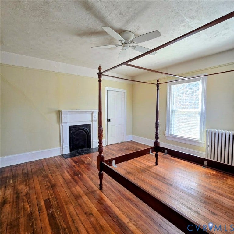 400 W Carolina Avenue, Crewe, VA 23930 400 W Carolina Avenue, Crewe, VA 23930
