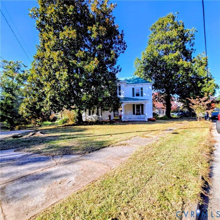 400 W Carolina Avenue, Crewe, VA 23930 400 W Carolina Avenue, Crewe, VA 23930