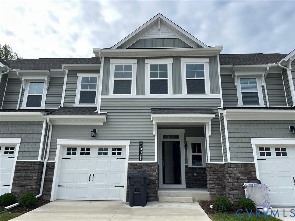 10823 Farmstead Mill Drive, Henrico, VA 23059 Multi unit property with a garage