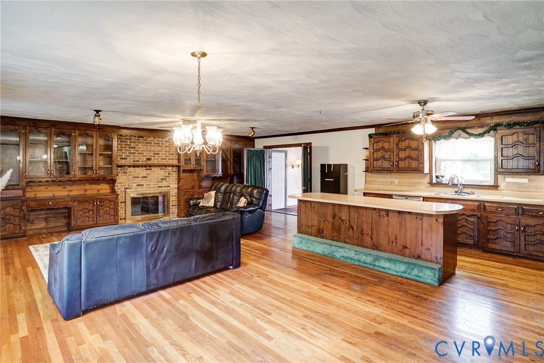 10012 River Road, South Chesterfield, VA 23803 10012 River Road, South Chesterfield, VA 23803