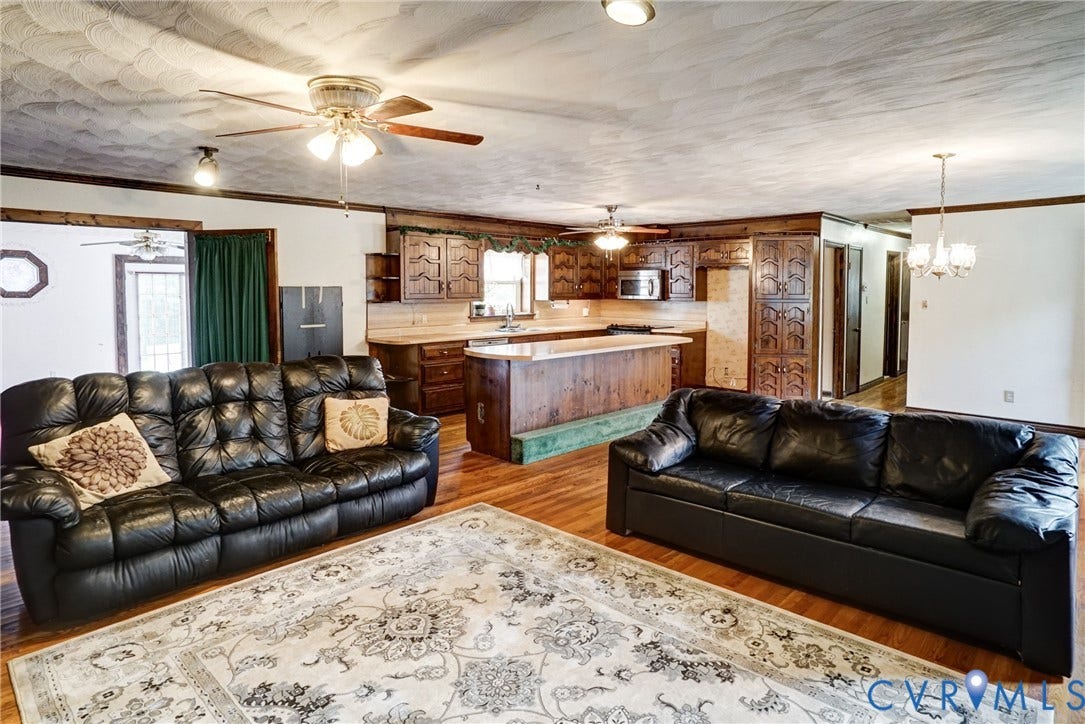 10012 River Road, South Chesterfield, VA 23803 10012 River Road, South Chesterfield, VA 23803