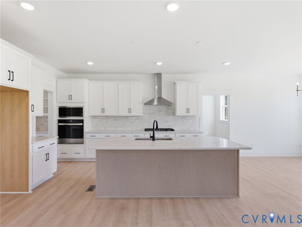 3207 Glenworth Drive, Midlothian, VA 23112 3207 Glenworth Drive, Midlothian, VA 23112