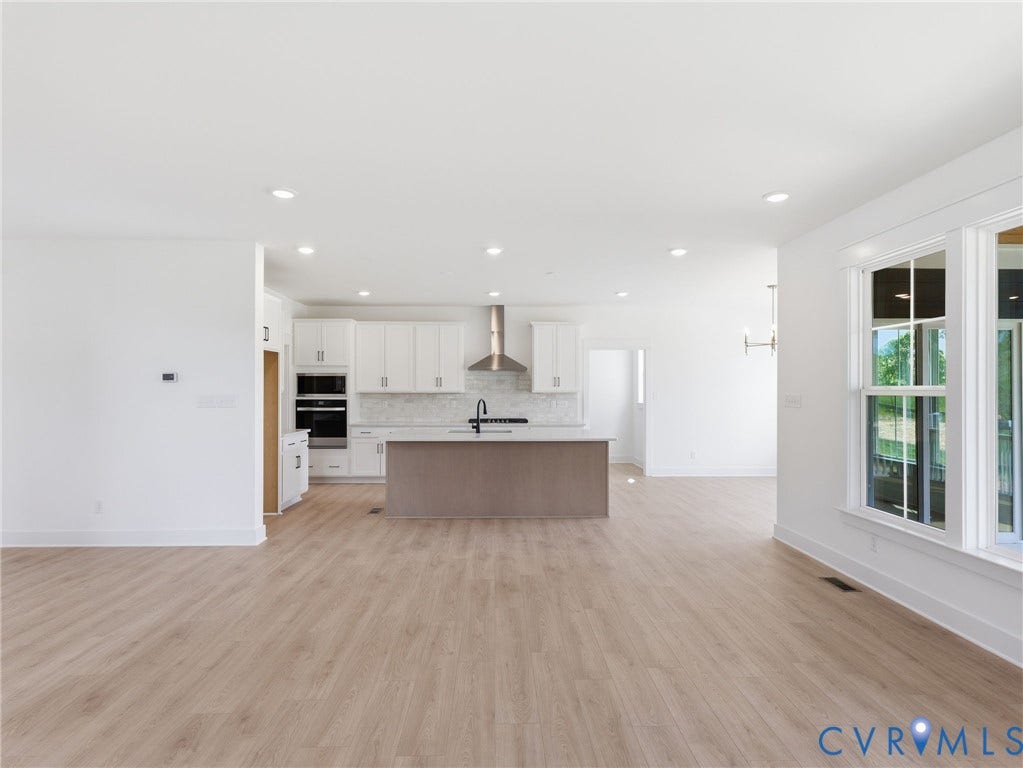3207 Glenworth Drive, Midlothian, VA 23112 3207 Glenworth Drive, Midlothian, VA 23112