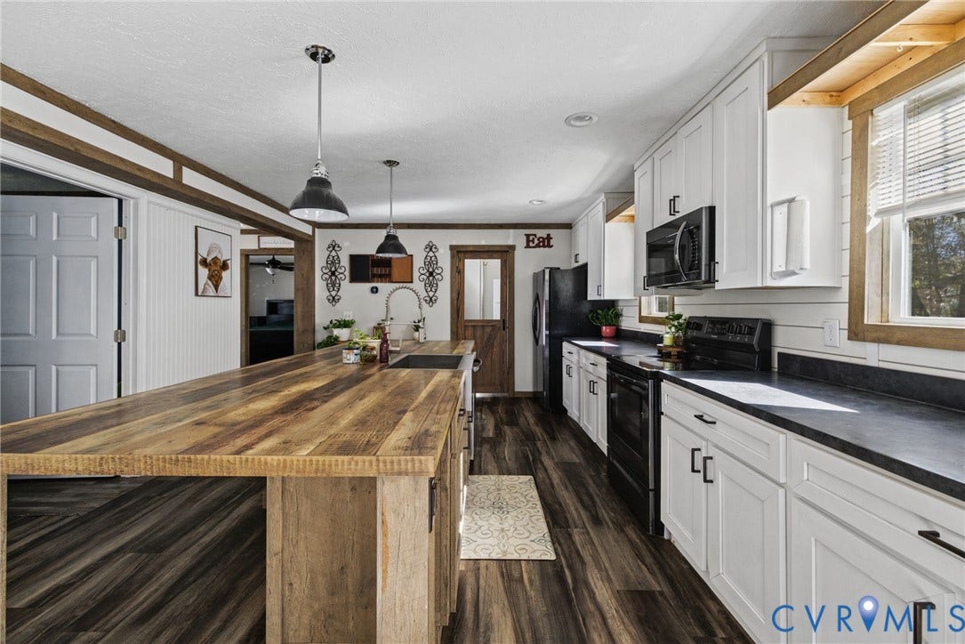 15800 Saddlebrook Road, Chesterfield, VA 23838 15800 Saddlebrook Road, Chesterfield, VA 23838