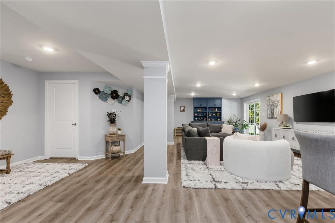 5325 Sandy Ridge Court, Chesterfield, VA 23832 Finished basement, recessed lighting, Open Concept, new high end LVP