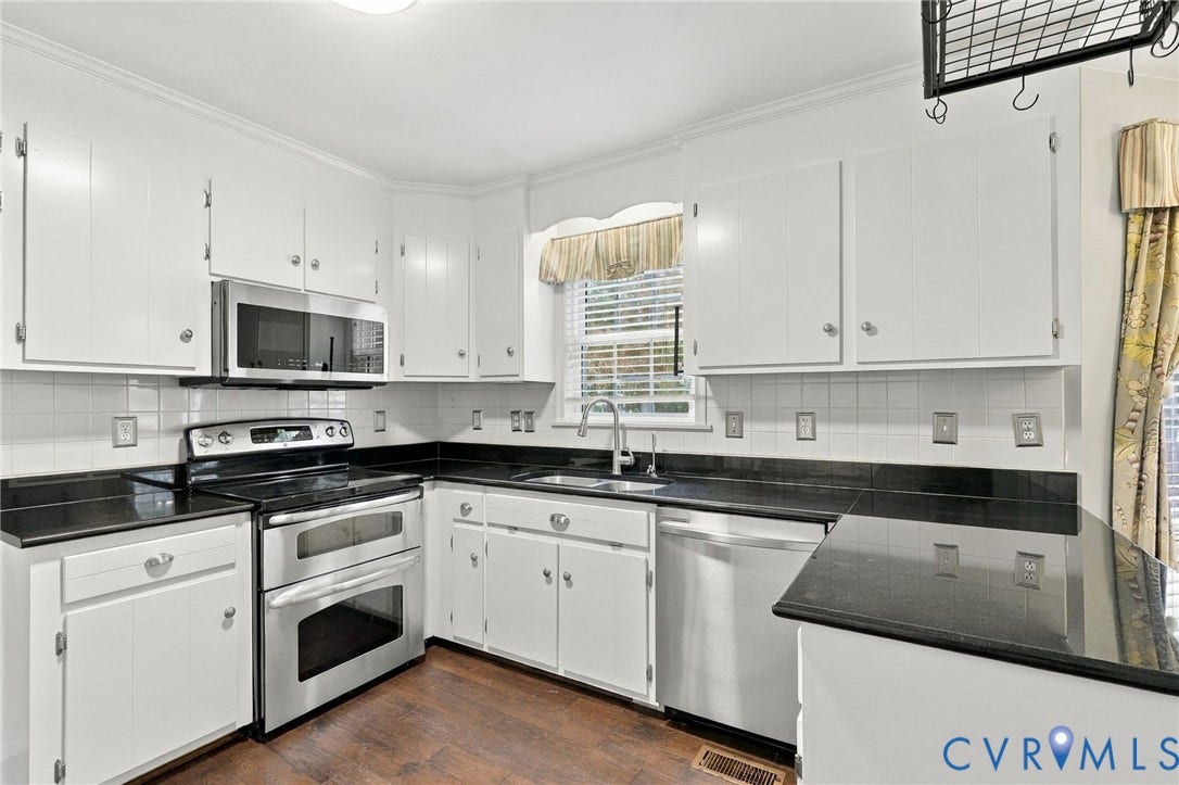13833 Greyledge Place, Chester, VA 23836 13833 Greyledge Place, Chester, VA 23836