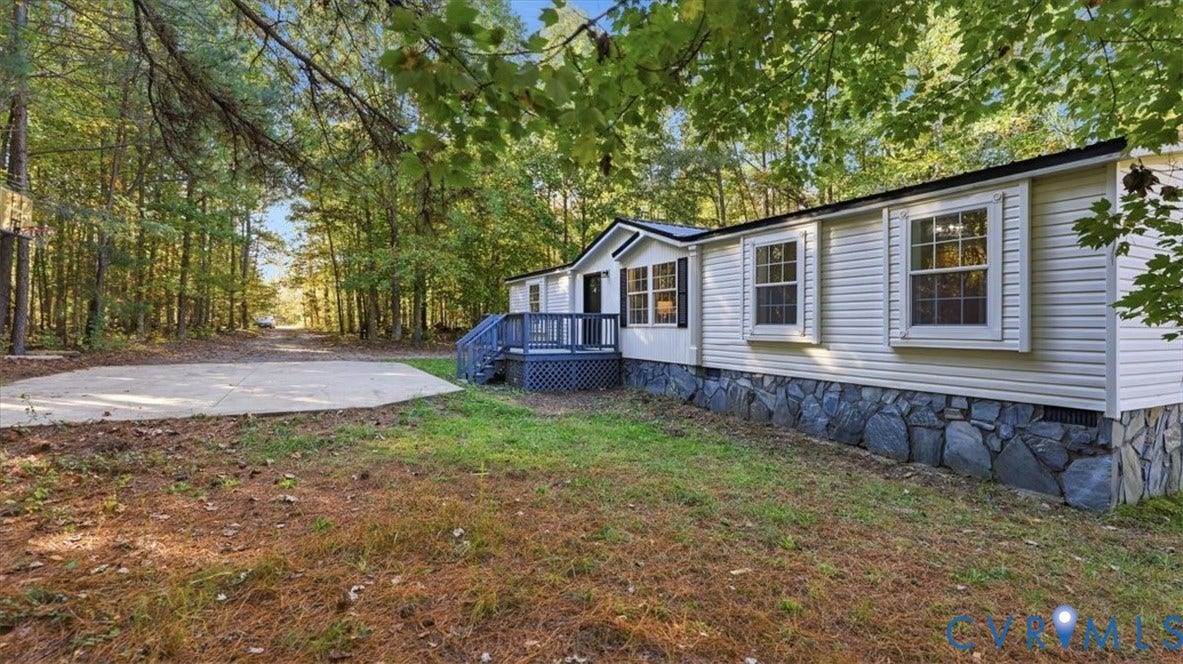 75 Claybank Road, Cumberland, VA 23040 75 Claybank Road, Cumberland, VA 23040