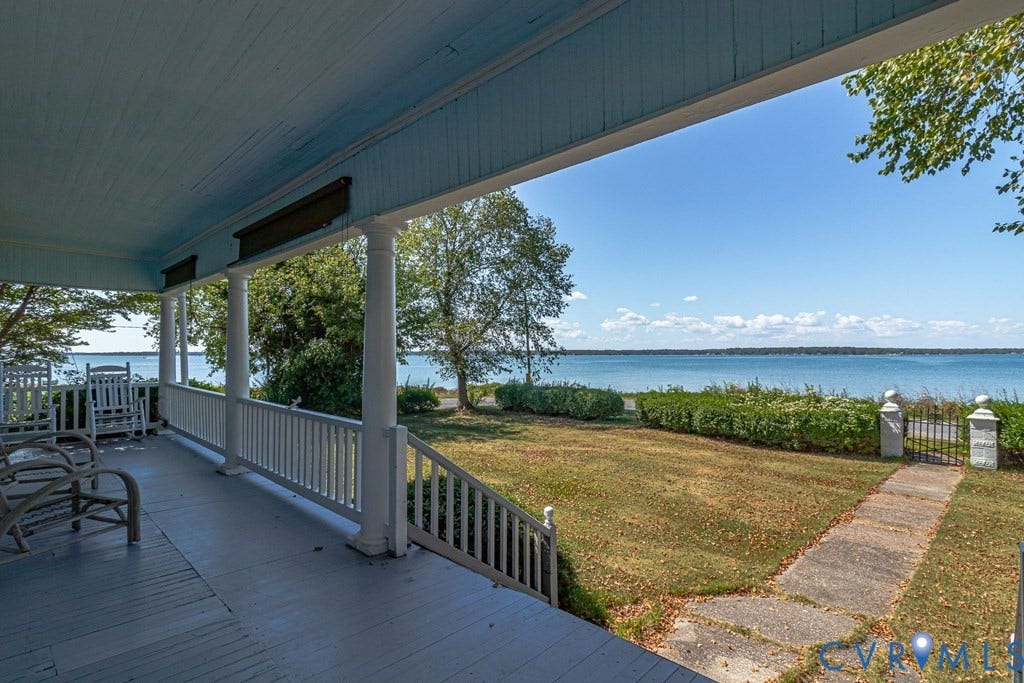 218 Fleeton Point Circle, Fleeton, Reedville, VA 22539