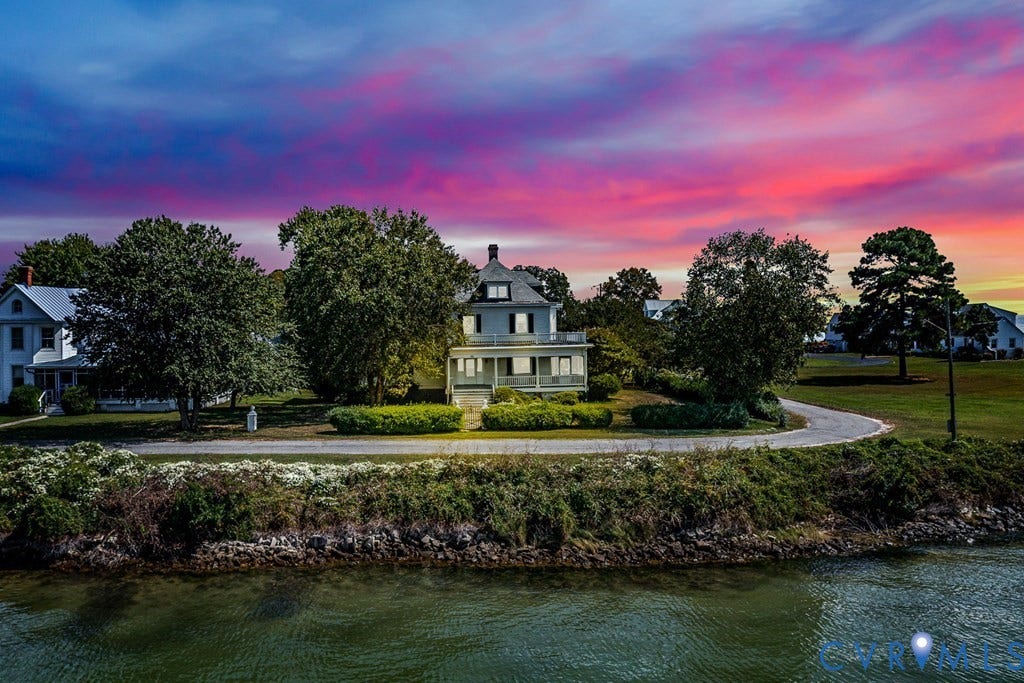 218 Fleeton Point Circle, Fleeton, Reedville, VA 22539