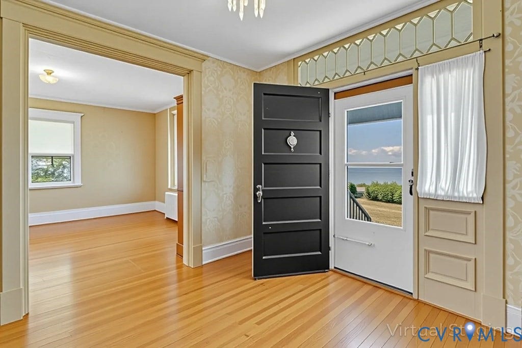 218 Fleeton Point Circle, Fleeton, Reedville, VA 22539