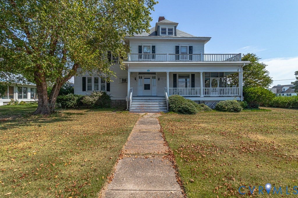 218 Fleeton Point Circle, Fleeton, Reedville, VA 22539