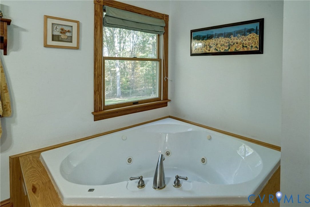 2180 Gum Drive, Smokey Hollow, Manakin Sabot, VA 23103 2180 Gum Drive, Smokey Hollow, Manakin Sabot, VA 23103