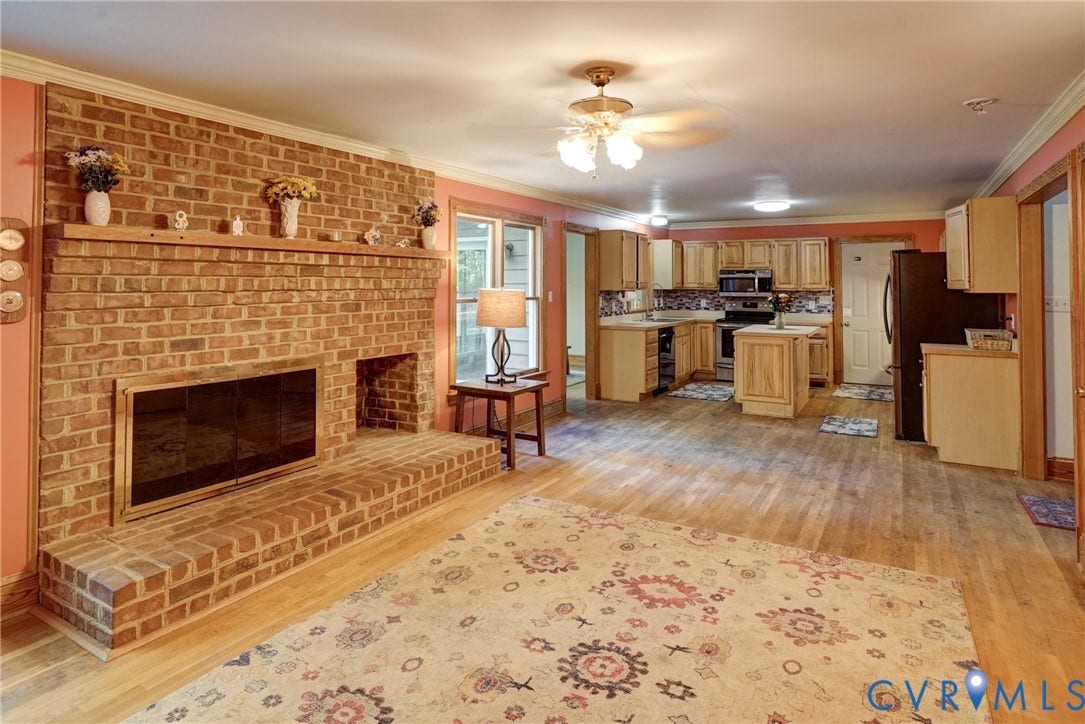 2180 Gum Drive, Smokey Hollow, Manakin Sabot, VA 23103 View of Family Room that opens to Kitchen