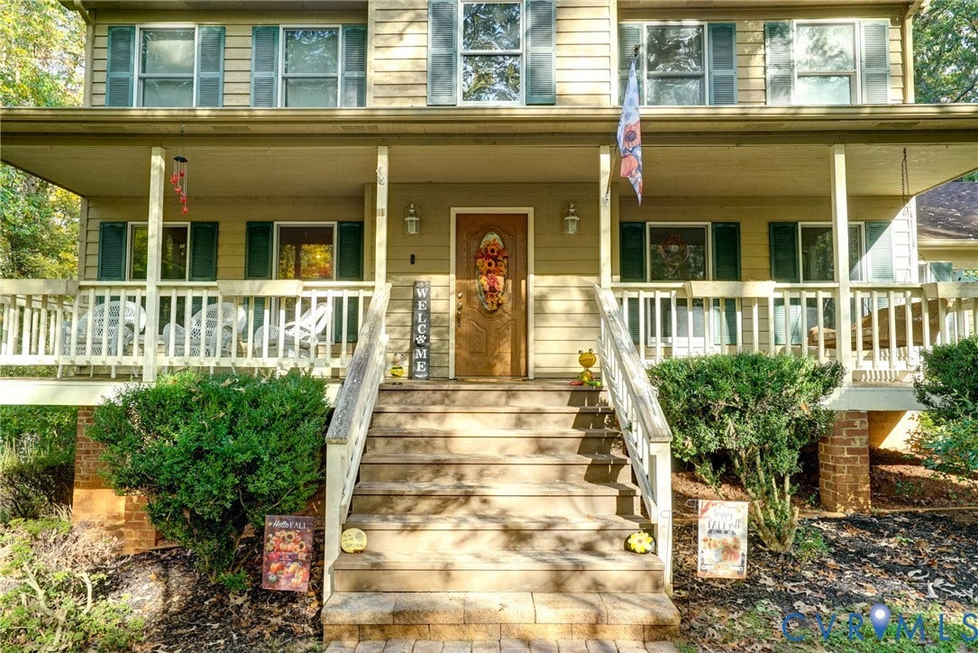 2180 Gum Drive, Smokey Hollow, Manakin Sabot, VA 23103 Front Porch has Lots of Seating Area - Perfect for a Porch Swing!