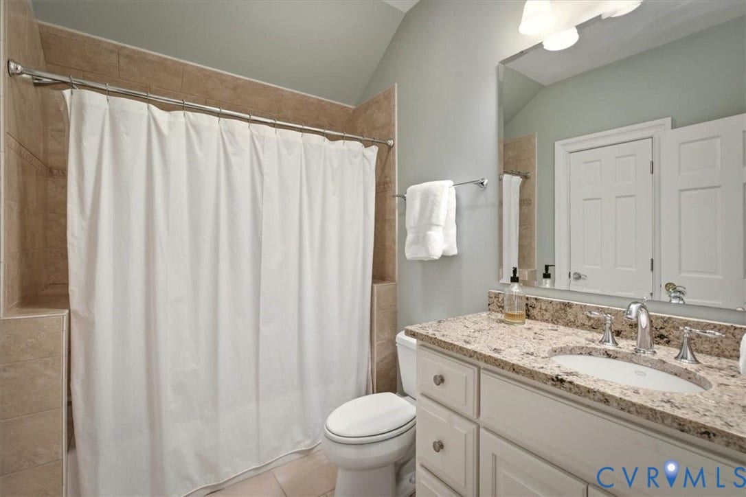 6 Country Squire Lane, Westham, Henrico, VA 23229 Third floor full bath