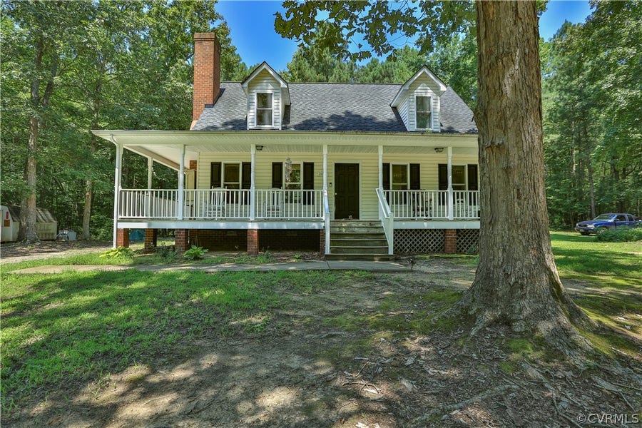 Property photo for 26037 NW Sussex Drive, Sussex, VA
