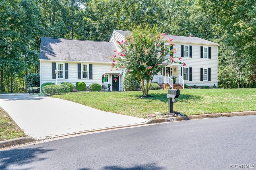 Property photo for 3213 Forest Lodge Drive, Glen Allen, VA