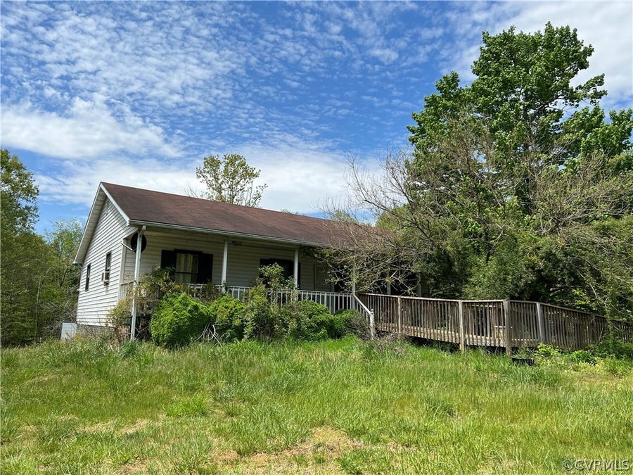 Property photo for 1100 Rockfish Run Road, Scottsville, VA